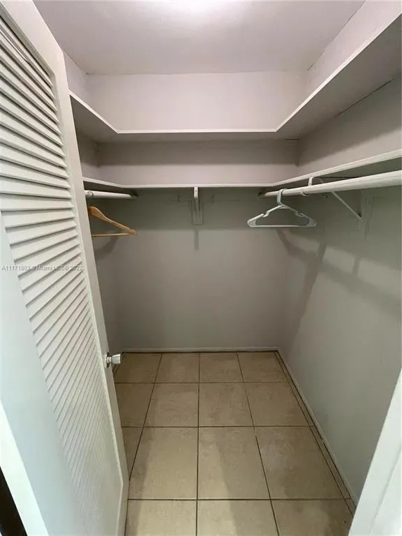 3100 PALM AIRE DRIVE #204 Pompano Beach, FL 33069