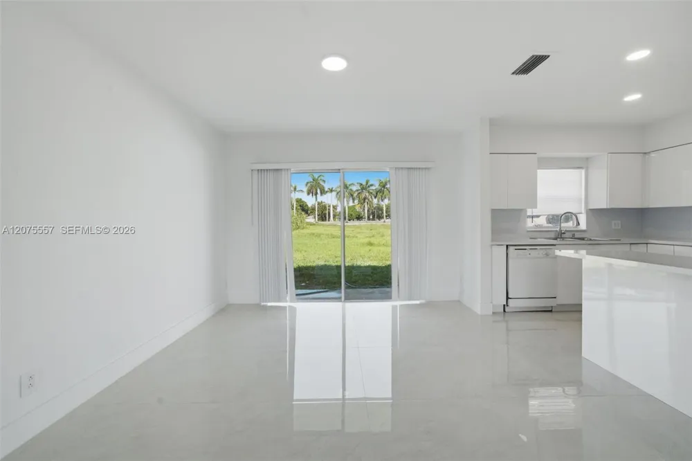 11000 NW 21st Ct #11000 Miami, FL 33167