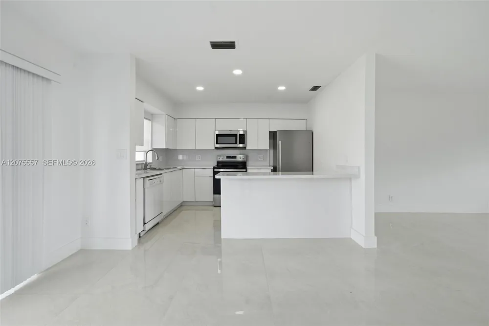 11000 NW 21st Ct #11000 Miami, FL 33167