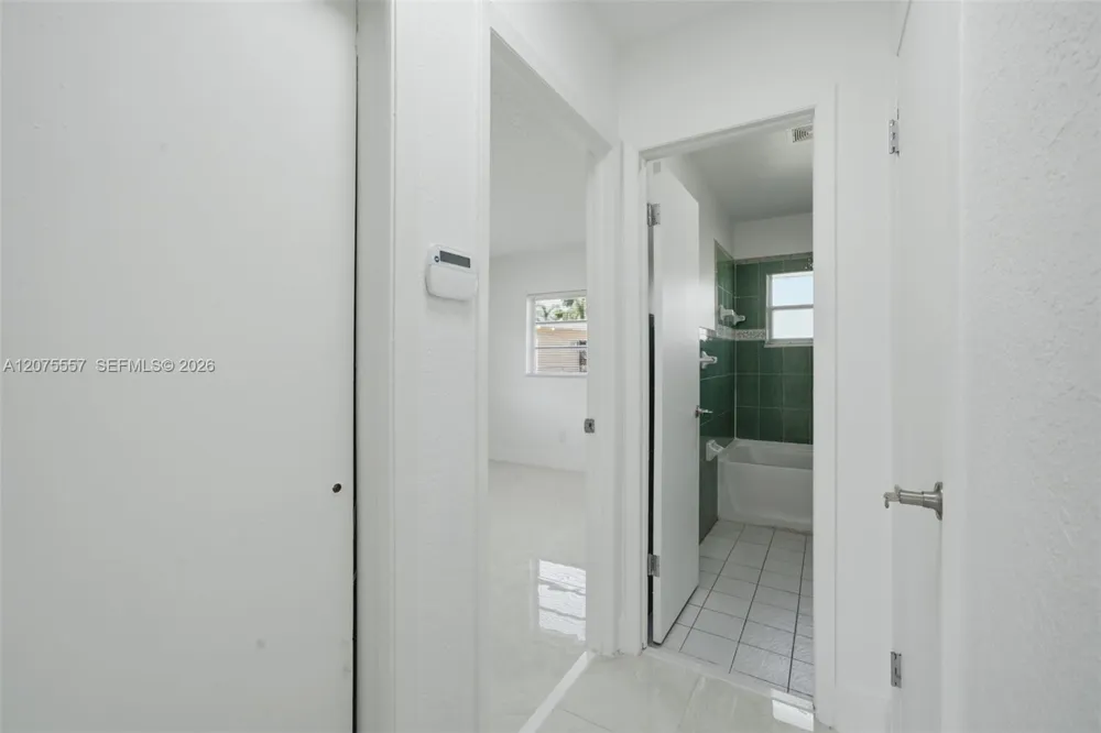 11000 NW 21st Ct #11000 Miami, FL 33167