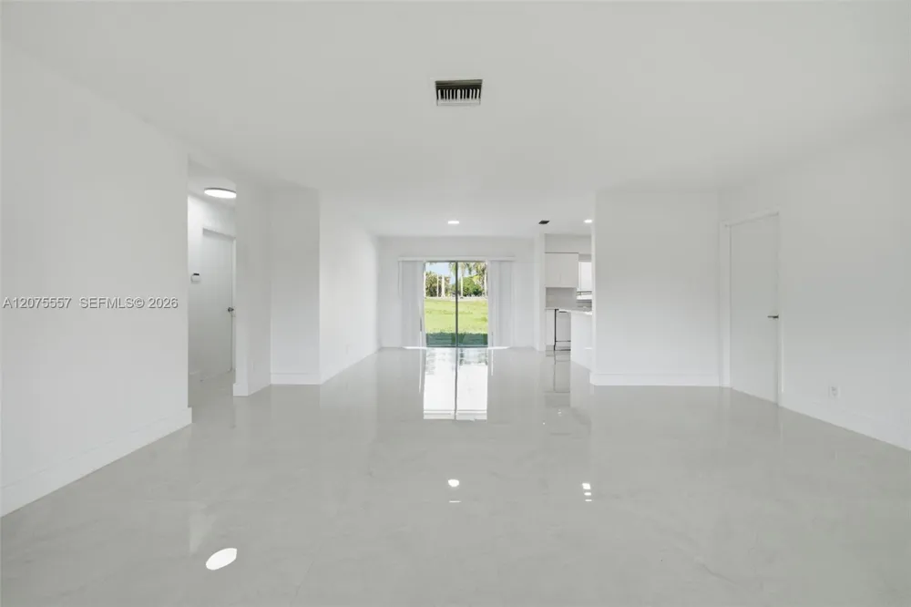 11000 NW 21st Ct #11000 Miami, FL 33167