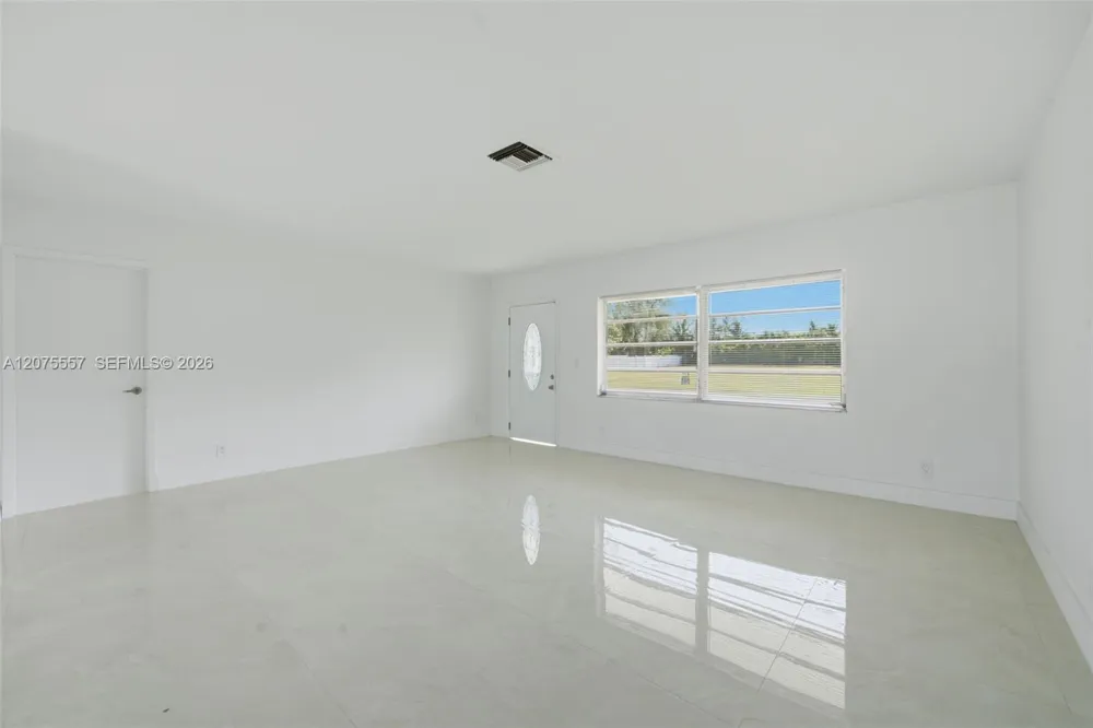 11000 NW 21st Ct #11000 Miami, FL 33167