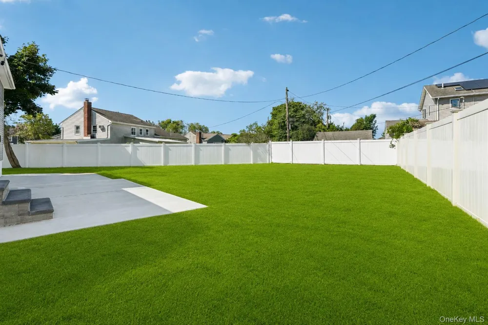 3176 Morgan Drive Wantagh, NY 11793