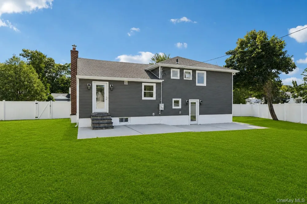 3176 Morgan Drive Wantagh, NY 11793