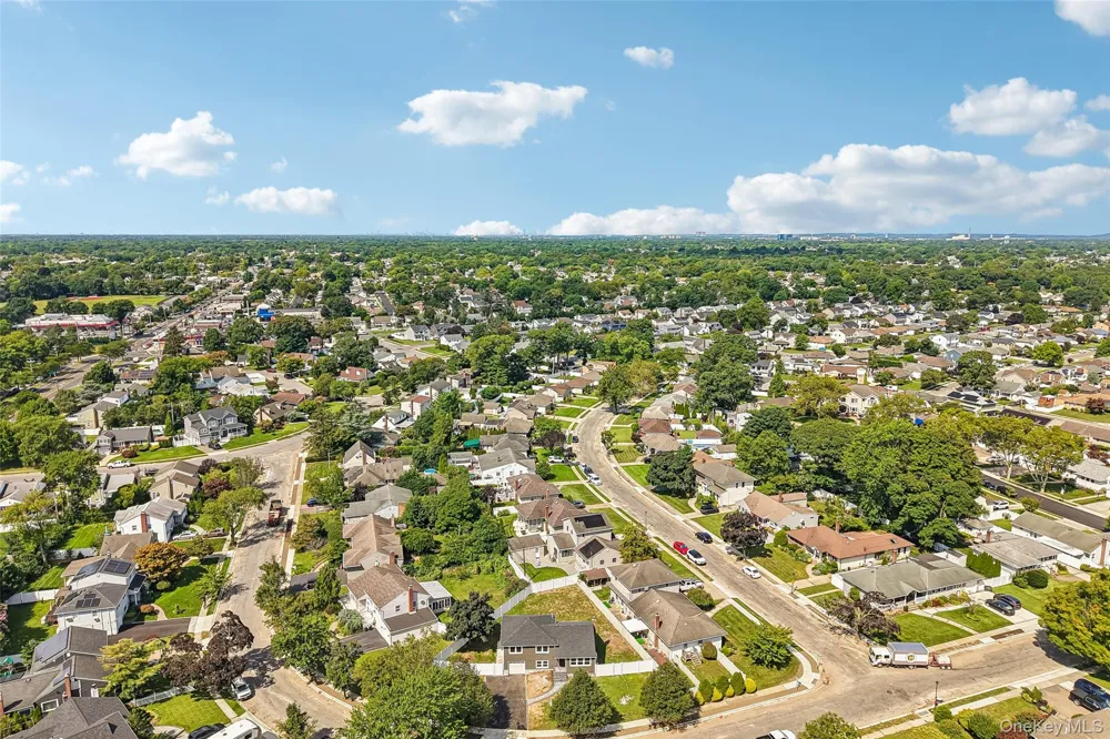 3176 Morgan Drive Wantagh, NY 11793