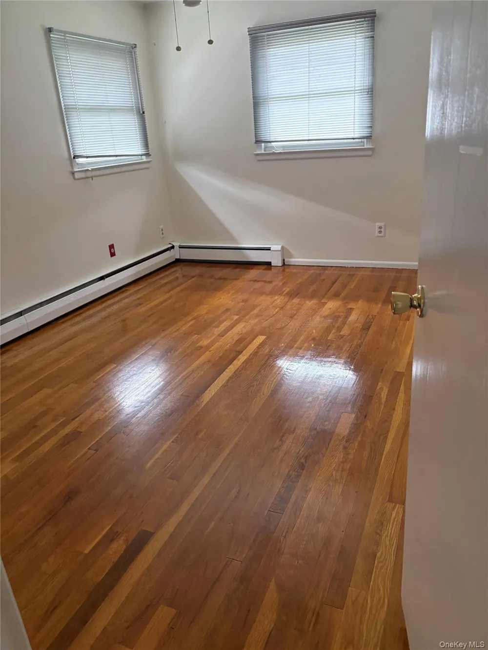 76 Robby Lane Manhasset Hills, NY 11040