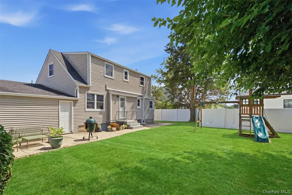 430 Hilda Street East Meadow, NY 11554