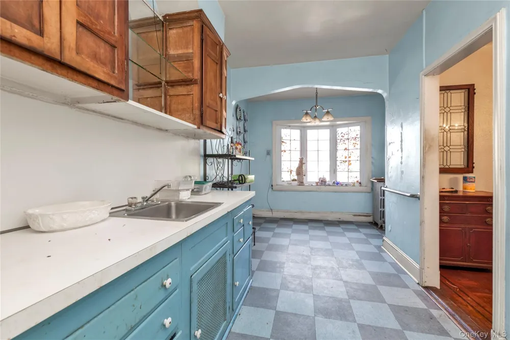 30-12 90th Street East Elmhurst, NY 11369