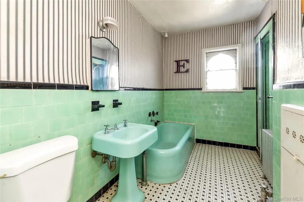 30-12 90th Street East Elmhurst, NY 11369