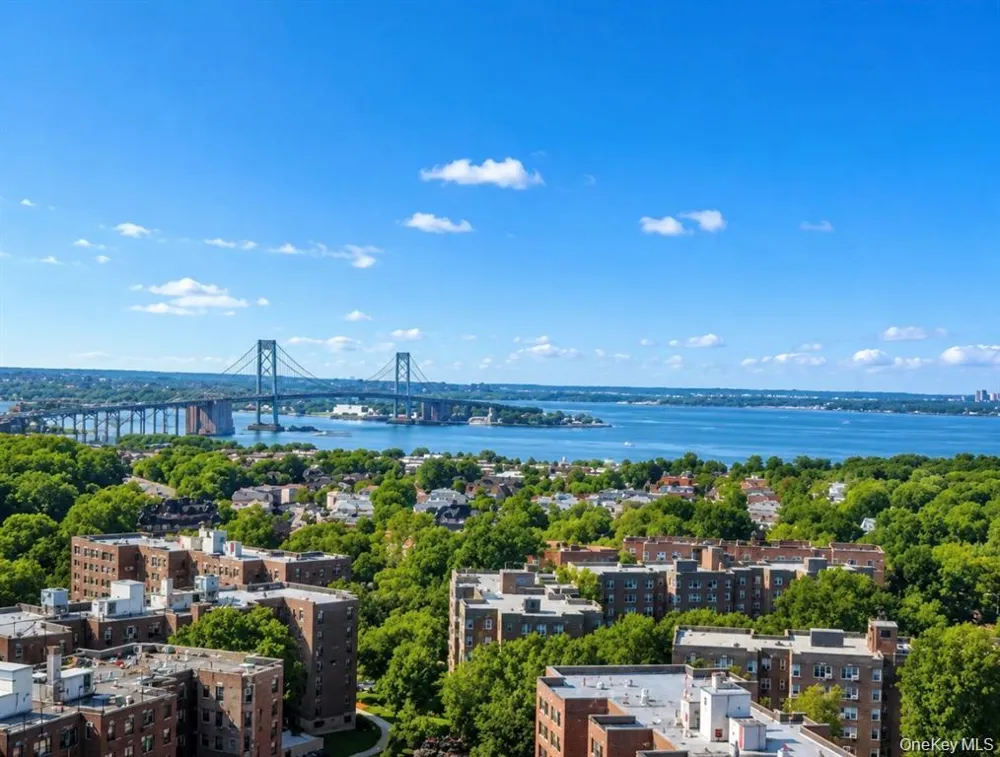 1 Bay Club Drive #16H Bayside, NY 11360