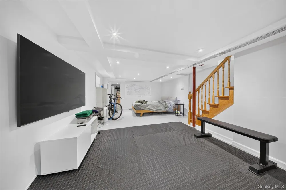 32-33 202nd Street Bayside, NY 11361