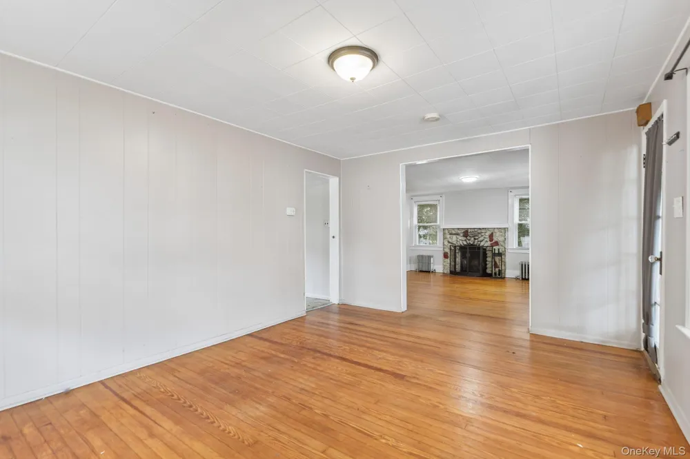 2097 Washington Avenue Seaford, NY 11783