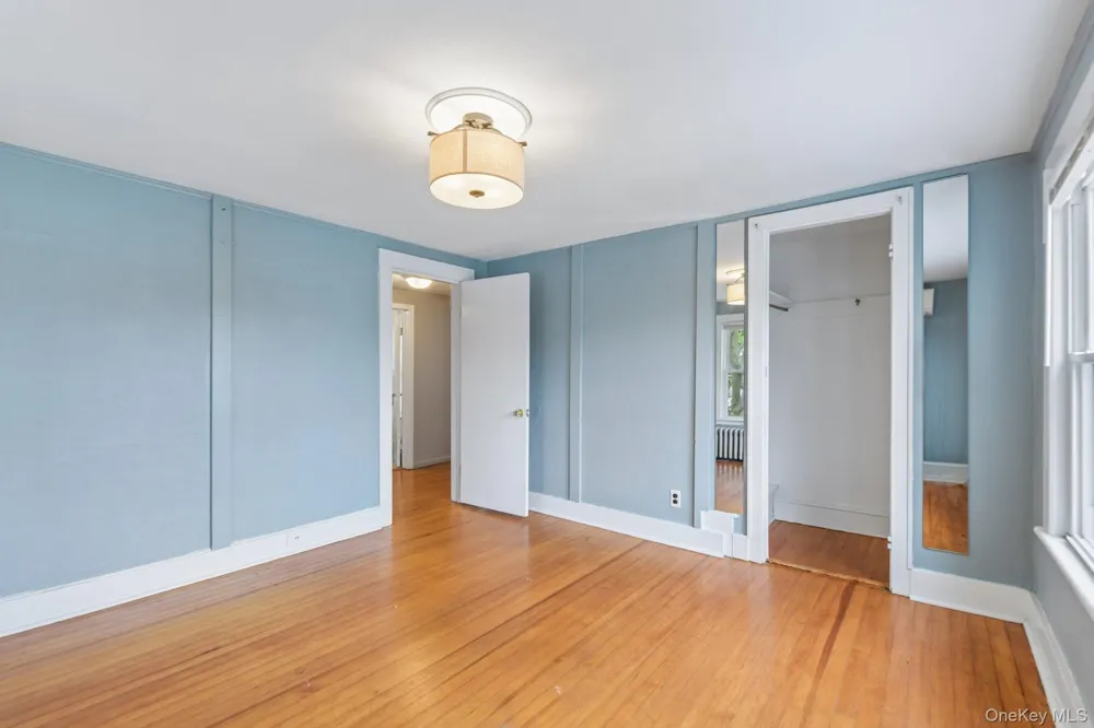 2097 Washington Avenue Seaford, NY 11783
