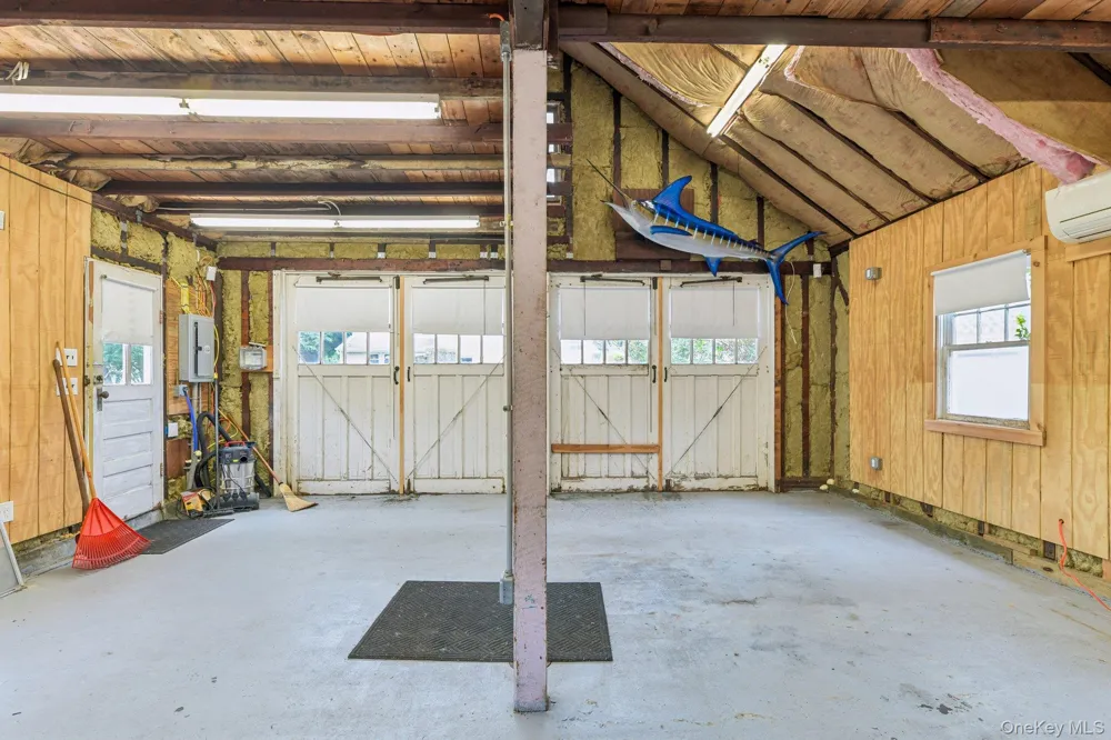 2097 Washington Avenue Seaford, NY 11783