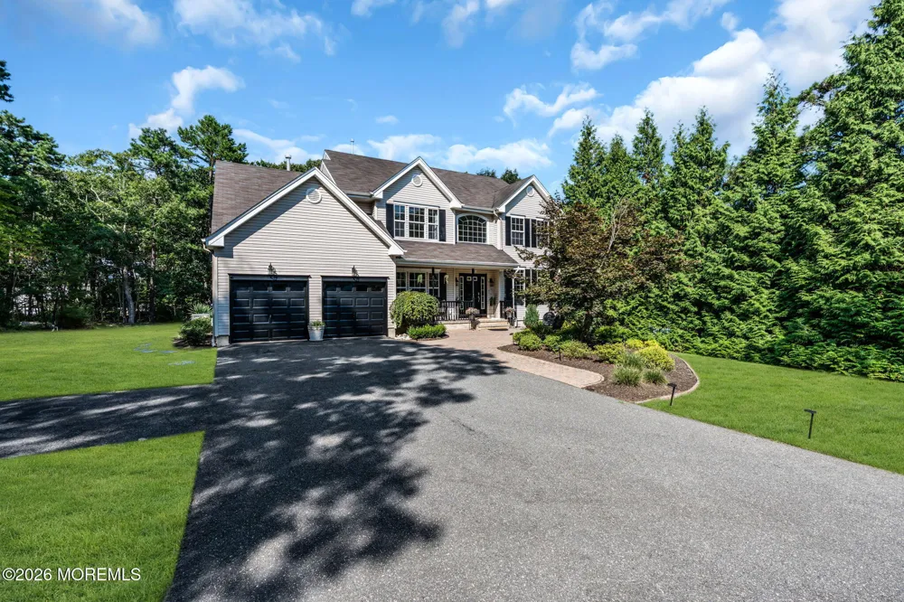 19 Whisper Way Barnegat, NJ 08005