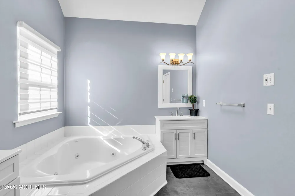 19 Whisper Way Barnegat, NJ 08005