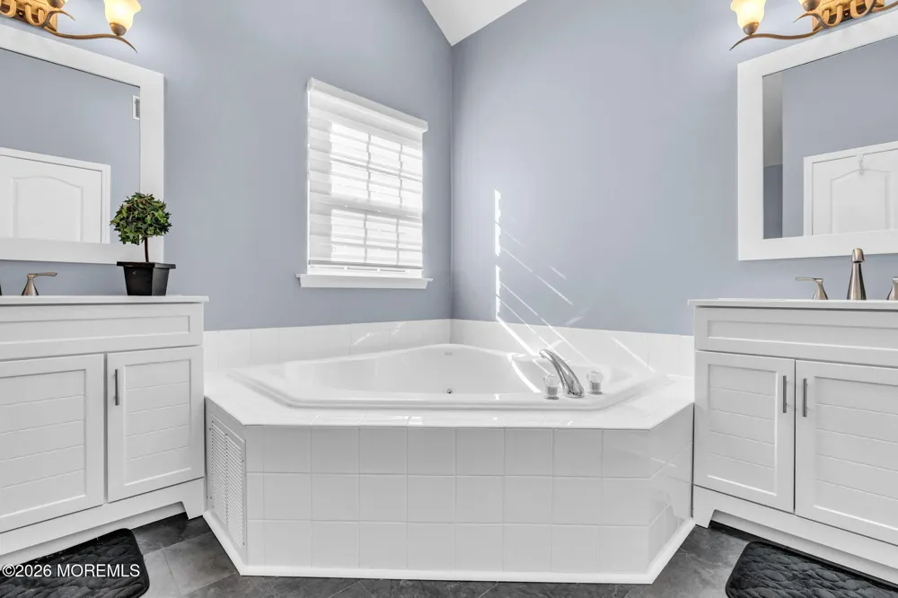 19 Whisper Way Barnegat, NJ 08005