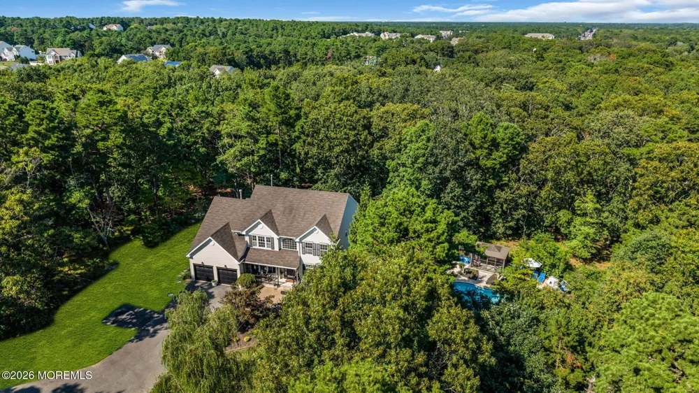 19 Whisper Way Barnegat, NJ 08005