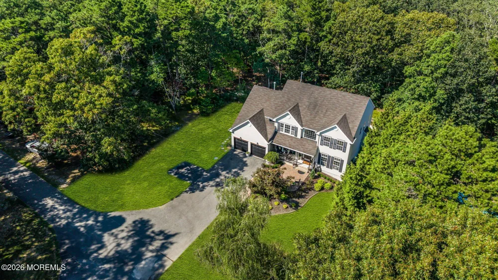 19 Whisper Way Barnegat, NJ 08005