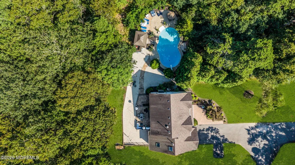 19 Whisper Way Barnegat, NJ 08005