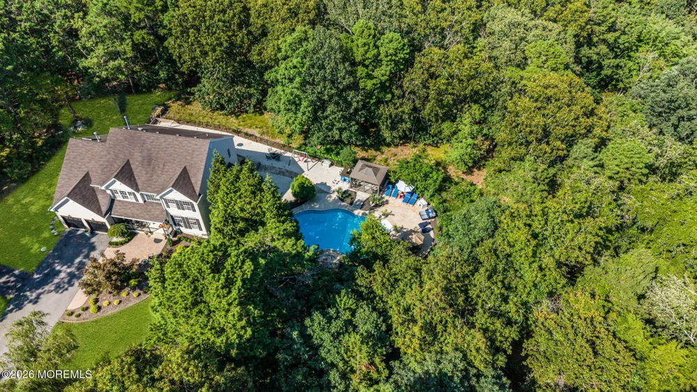 19 Whisper Way Barnegat, NJ 08005