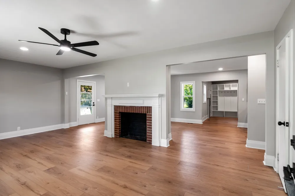 2482 Depot St Spring Hill, TN 37174