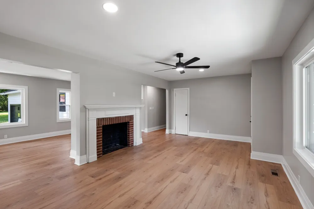 2482 Depot St Spring Hill, TN 37174