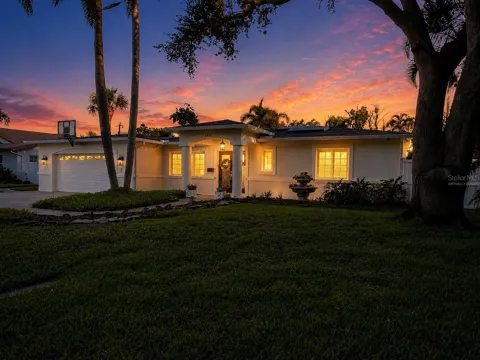 146 GIRALDA BOULEVARD NE