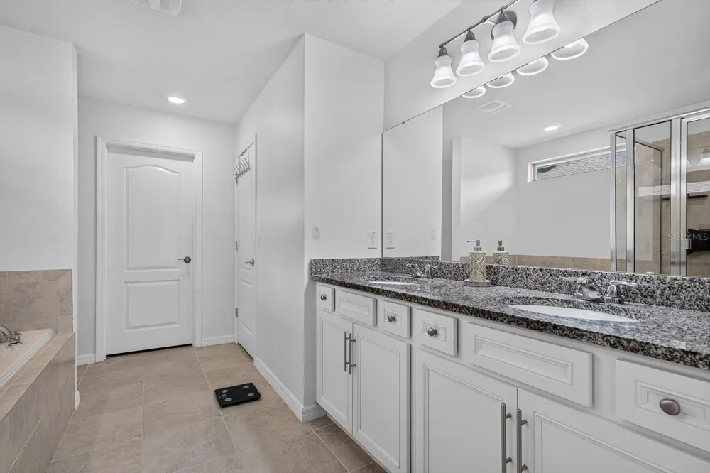 11406 GREEN HARVEST DRIVE Riverview, FL 33578