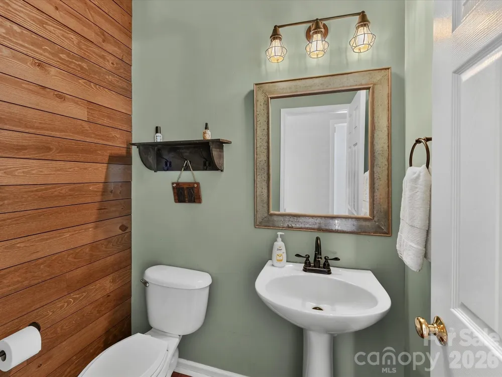 150 W Cavendish Drive Mooresville, NC 28115