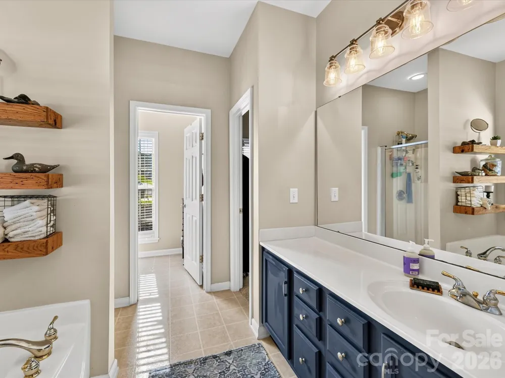 150 W Cavendish Drive Mooresville, NC 28115