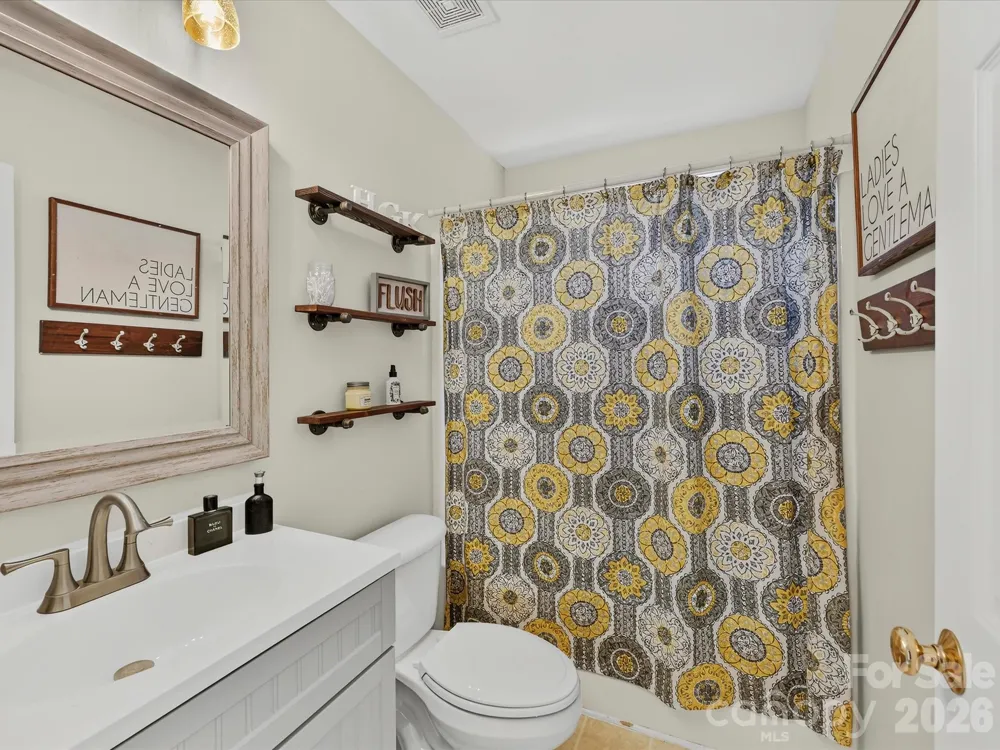 150 W Cavendish Drive Mooresville, NC 28115