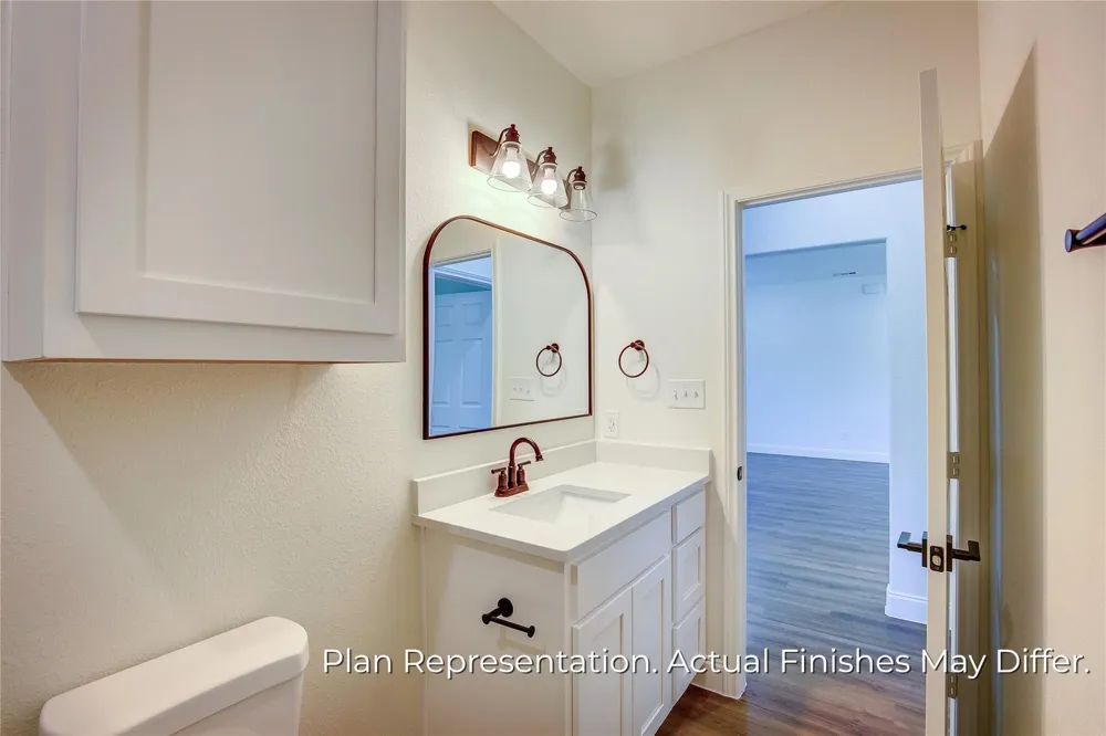 205 E Laura Avenue Quinlan, TX 75474
