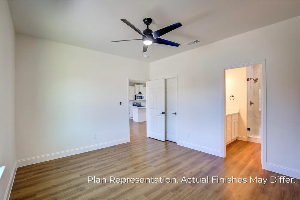 205 E Laura Avenue Quinlan, TX 75474