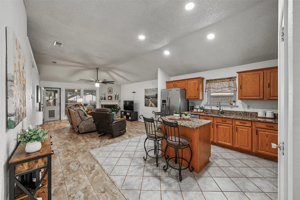 334 Dalhart Drive Weatherford, TX 76086