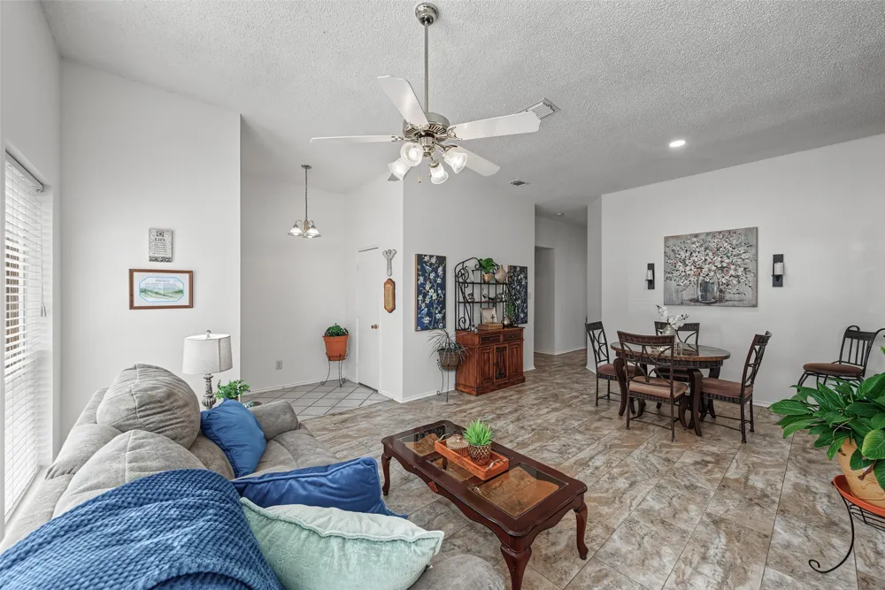 334 Dalhart Drive Weatherford, TX 76086