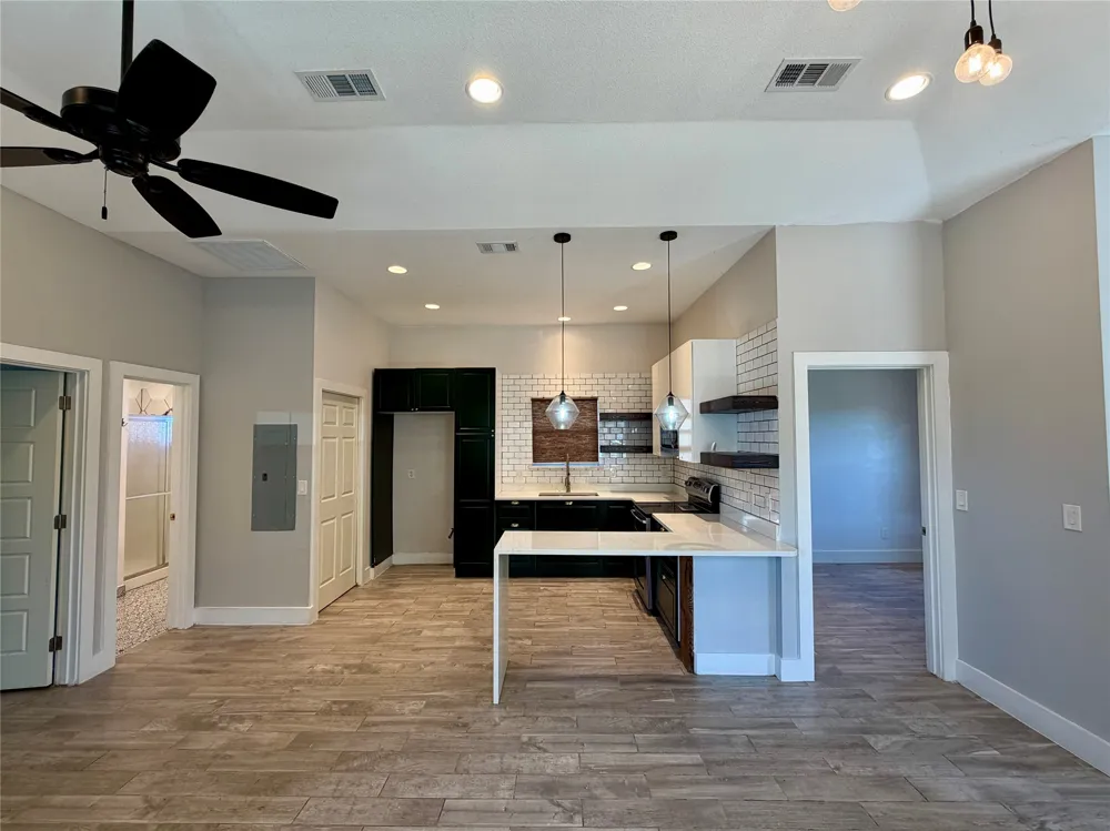 5016 S Interstate Highway 35 E Waxahachie, TX 75165