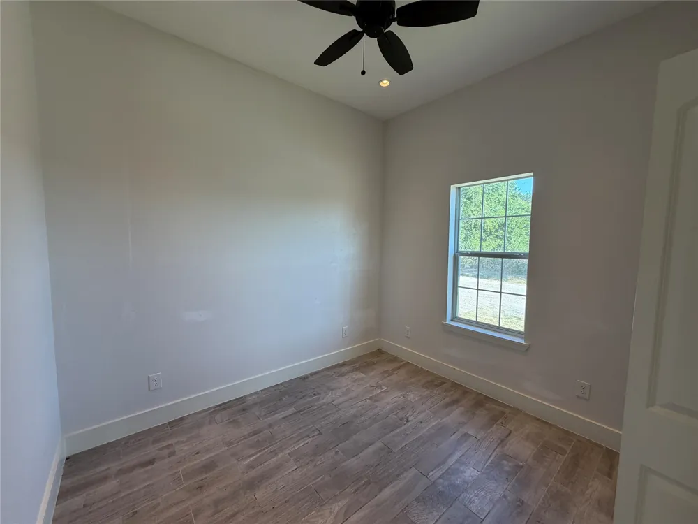 5016 S Interstate Highway 35 E Waxahachie, TX 75165