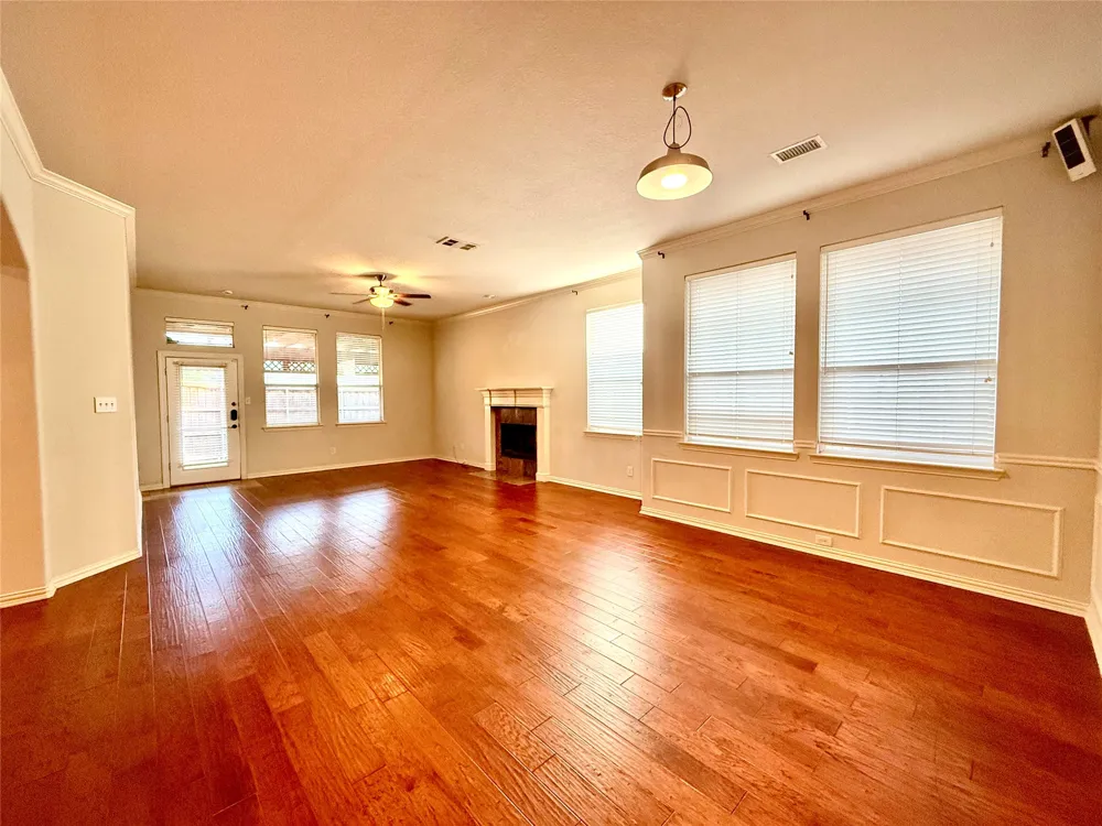 1703 Oak Brook Lane Allen, TX 75002