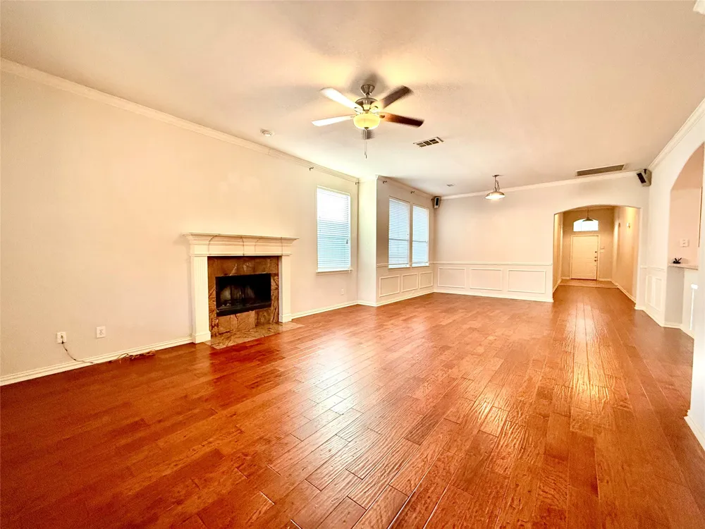 1703 Oak Brook Lane Allen, TX 75002