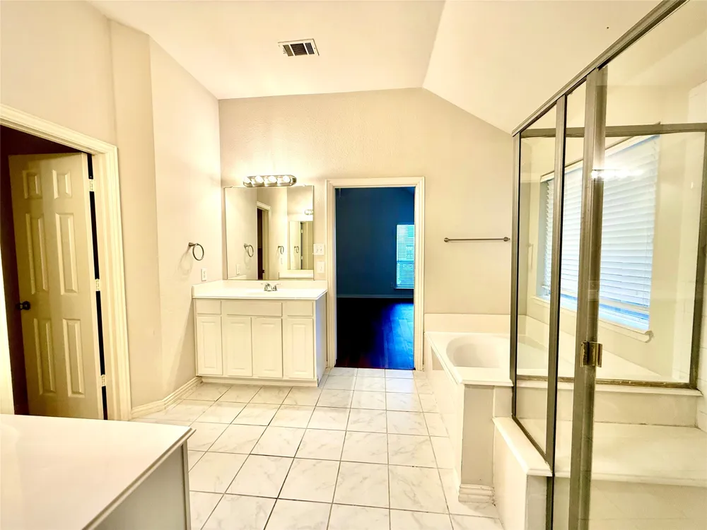 1703 Oak Brook Lane Allen, TX 75002