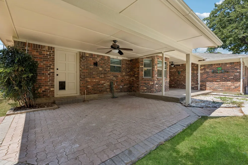 2701 Baldwin Drive Arlington, TX 76012