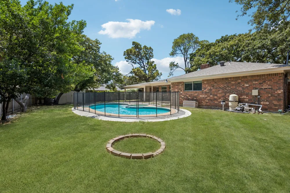 2701 Baldwin Drive Arlington, TX 76012