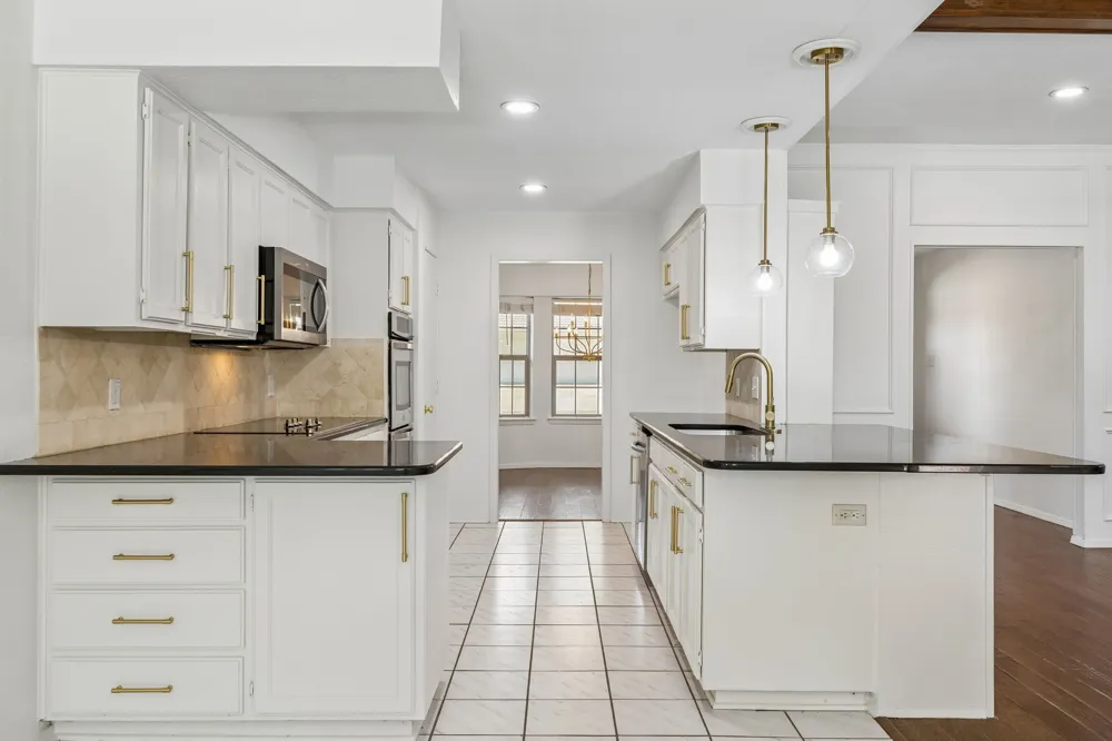 2701 Baldwin Drive Arlington, TX 76012