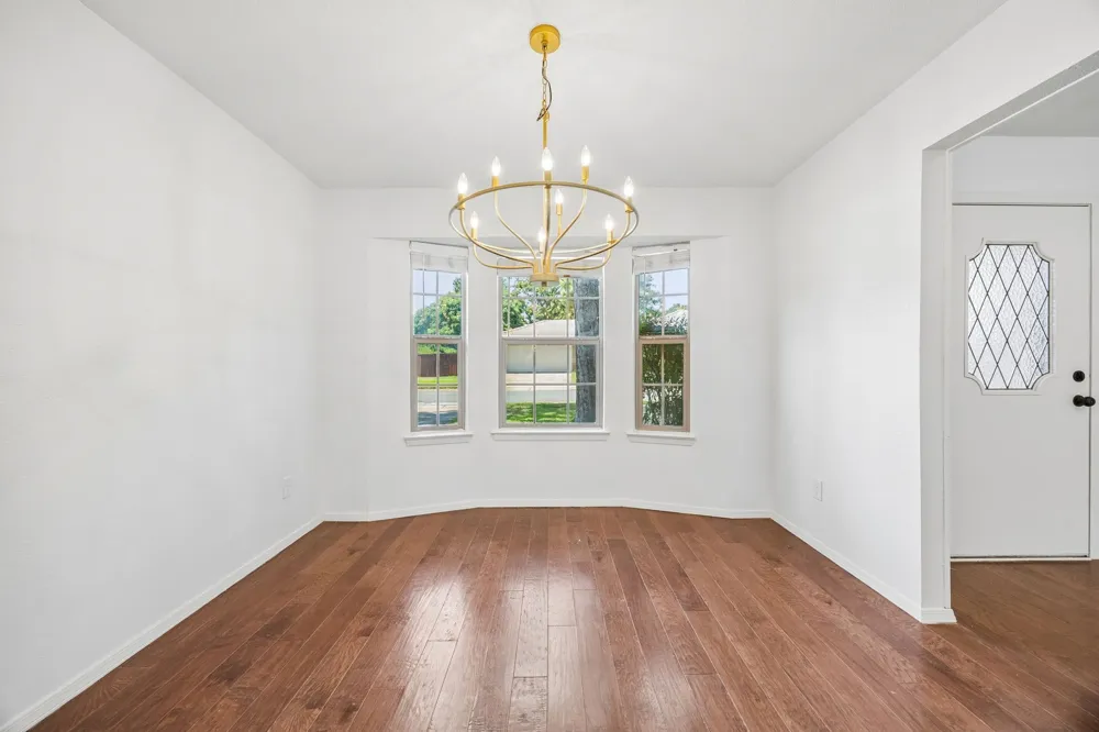 2701 Baldwin Drive Arlington, TX 76012