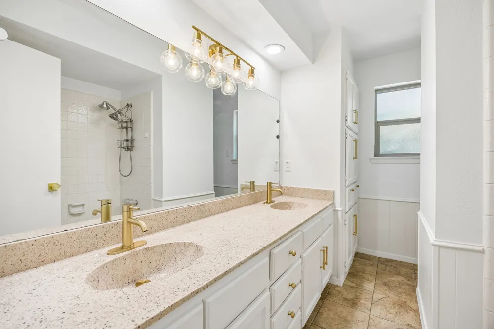 2701 Baldwin Drive Arlington, TX 76012