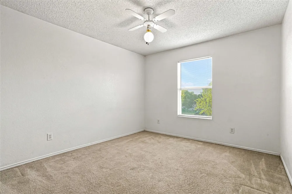1301 Mill Crossing Garland, TX 75040