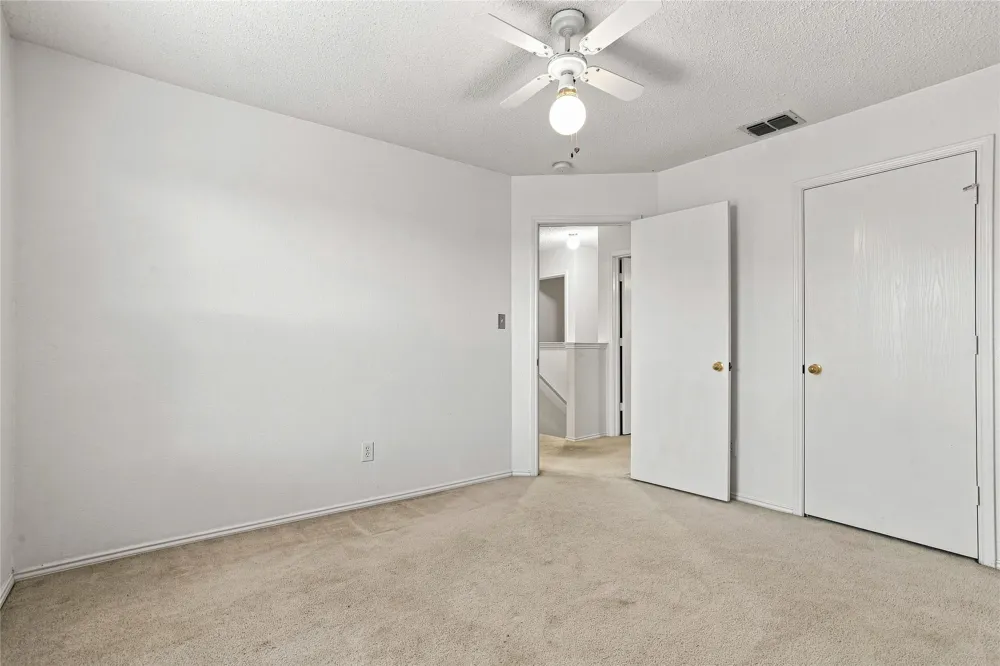 1301 Mill Crossing Garland, TX 75040