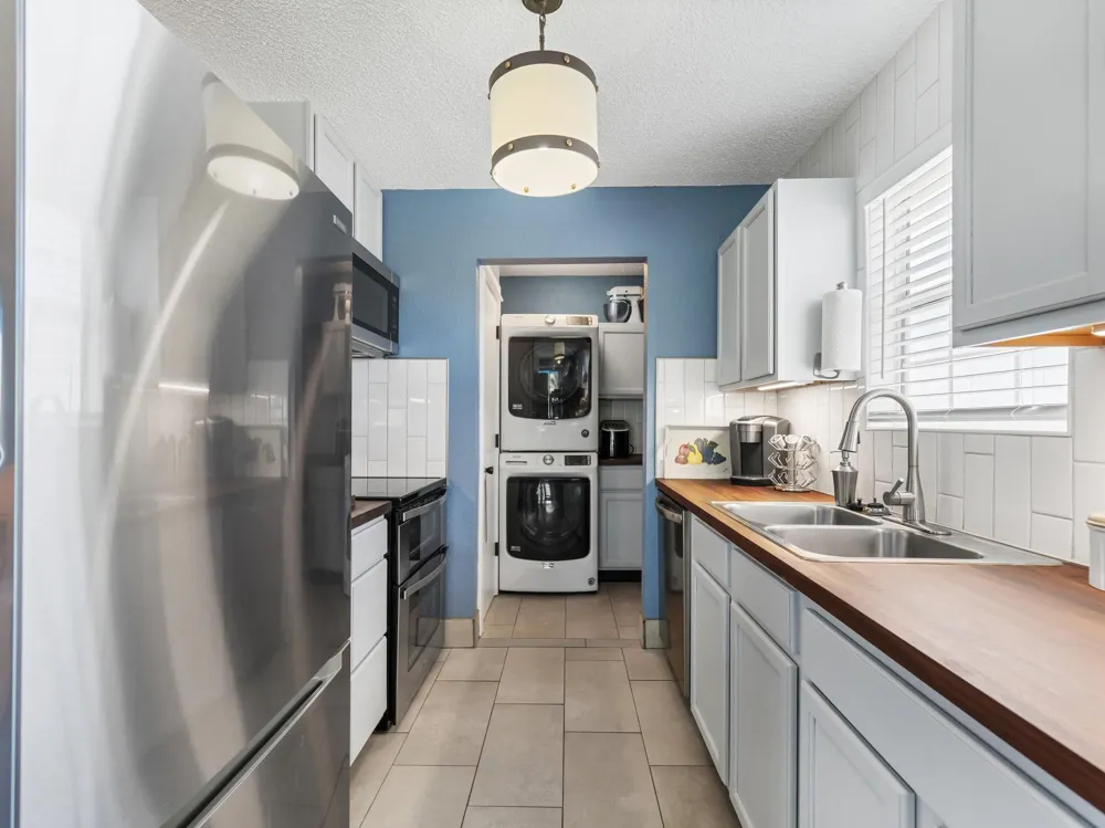 15509 Oceania Sargent, TX 77414