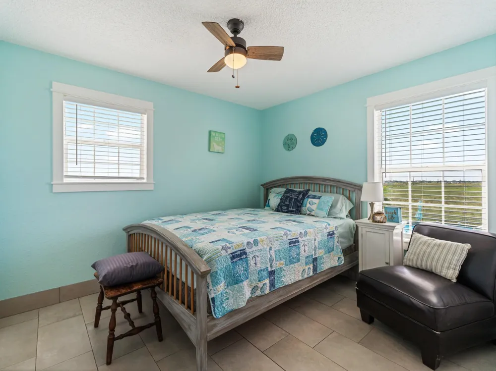 15509 Oceania Sargent, TX 77414